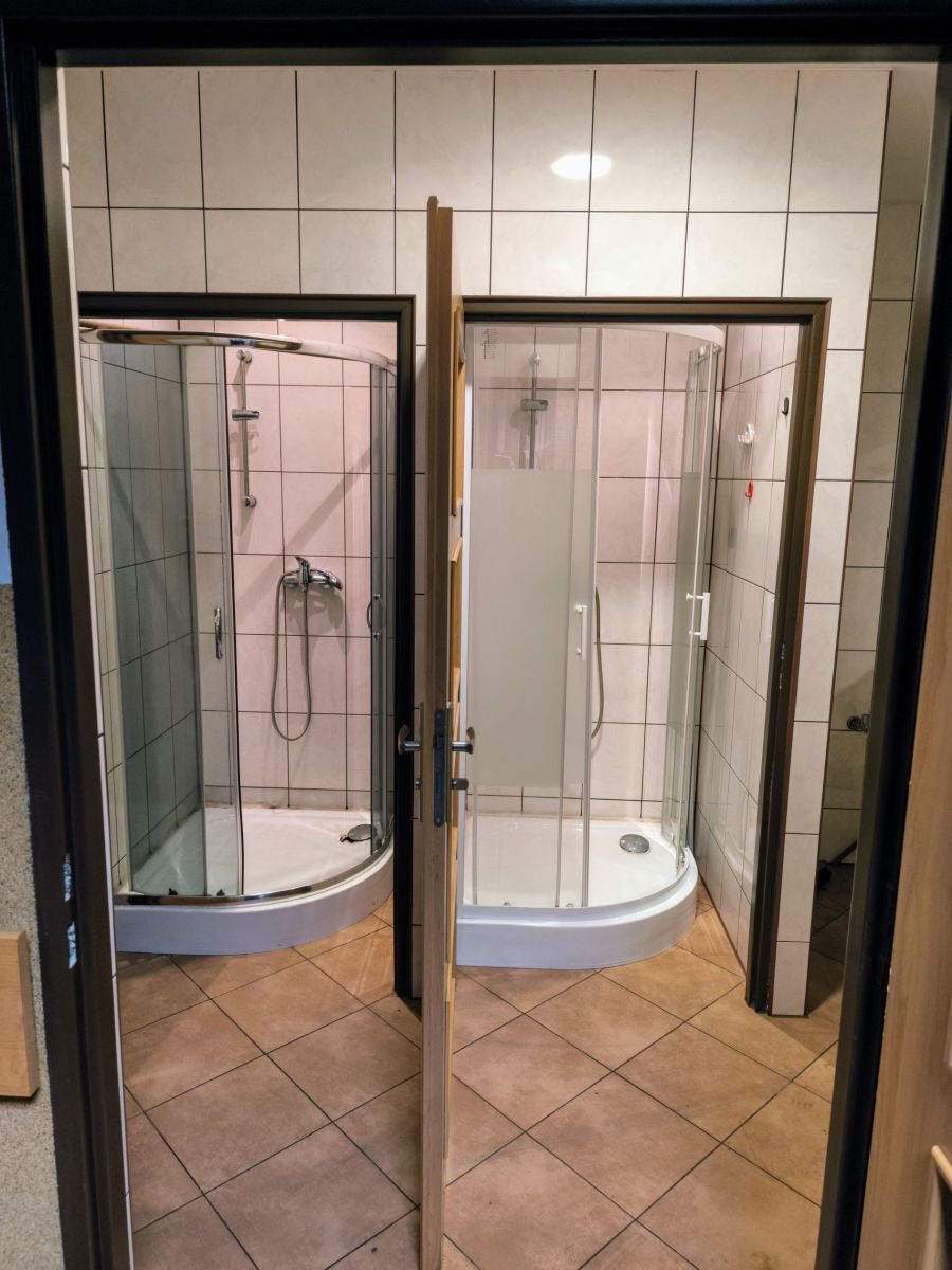 https://foto.realtorus.pl/L939/380630/10987-6l.jpg